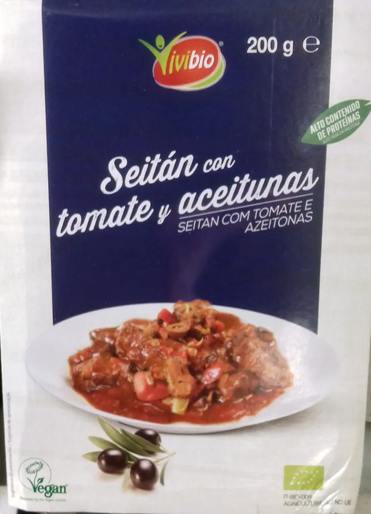 Seitán con tomate y aceitunas