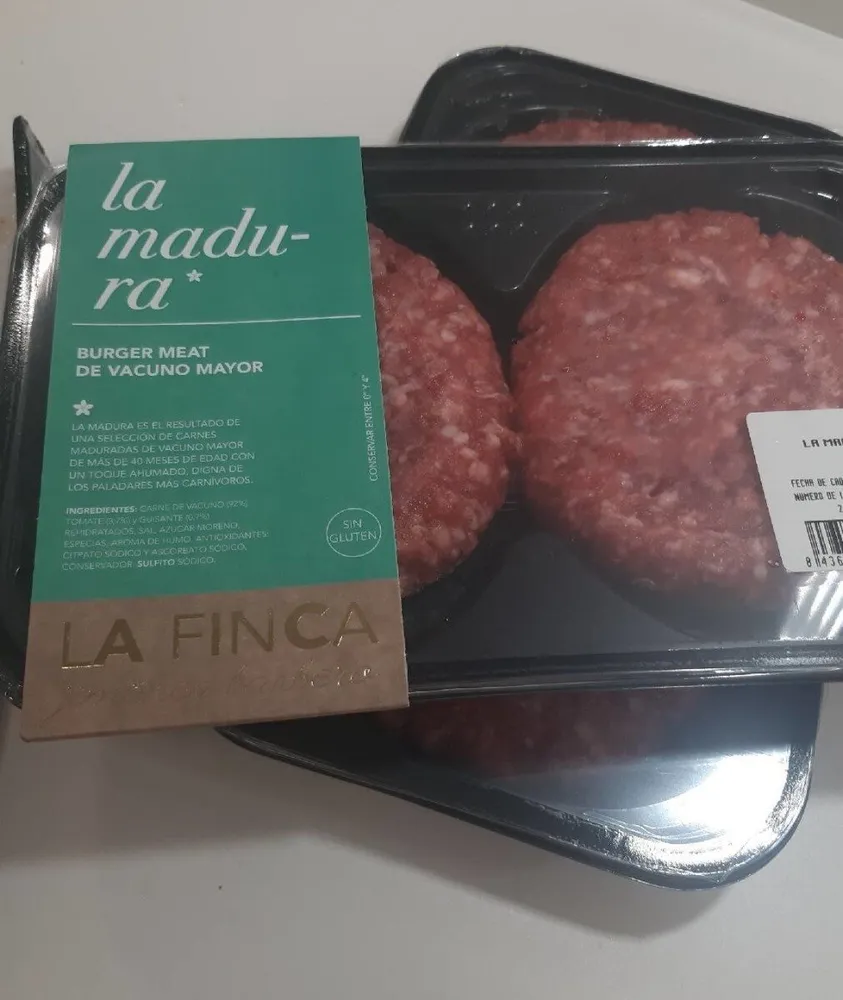 La madura hamburguesas de vacuno mayor sin gluten
