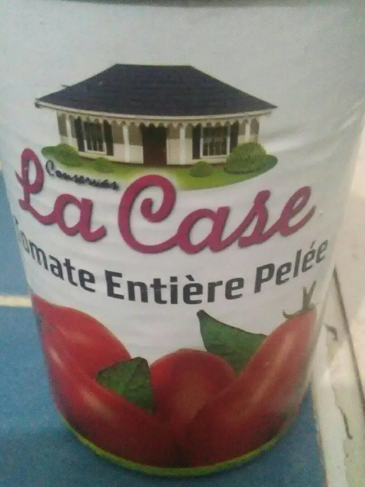 Tomate entière pelée