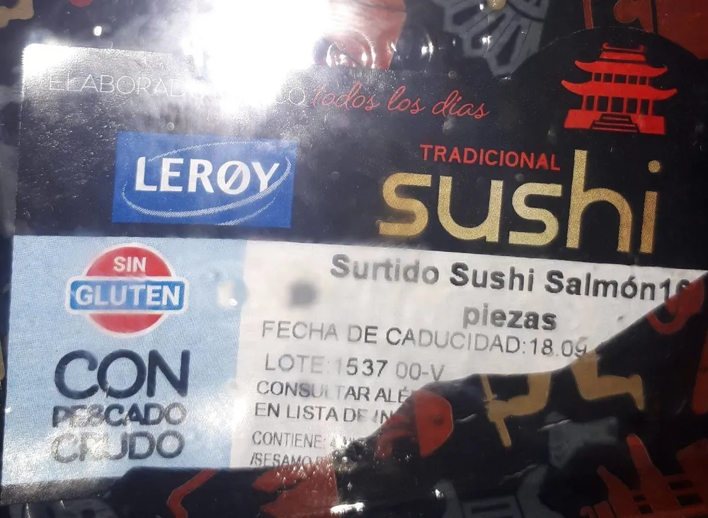 Surtido sushi salmón 16 piezas
