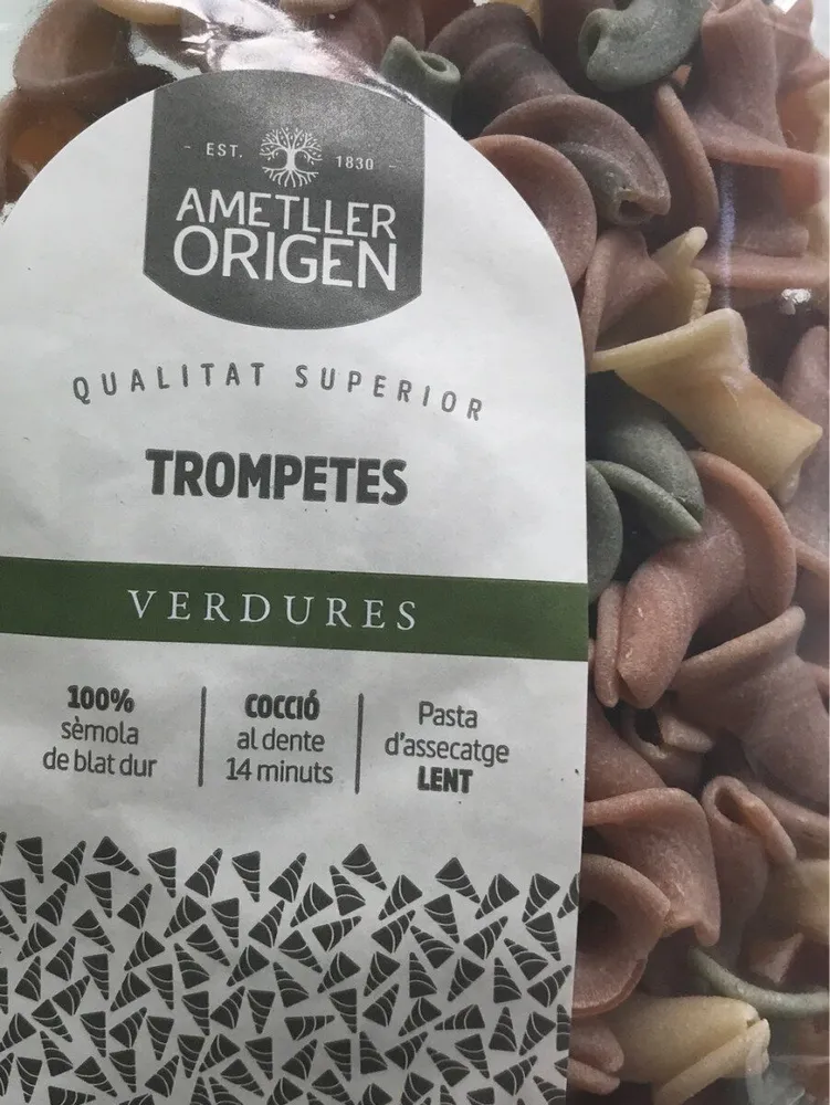 pasta "trompeta"