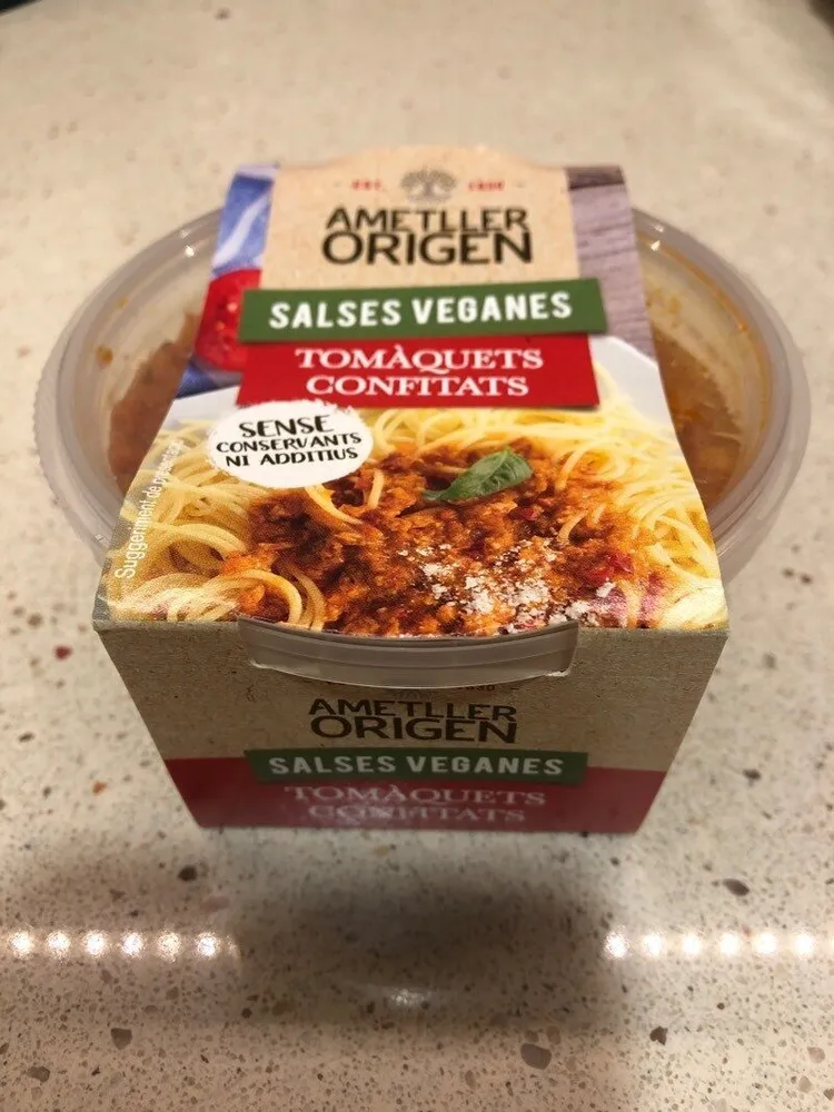 Salsa vegana de tomates confitados