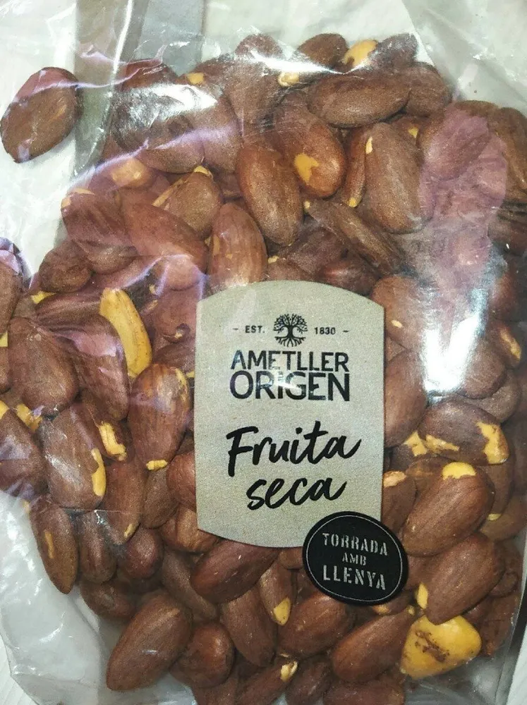 Ametlla torrada amb llenya