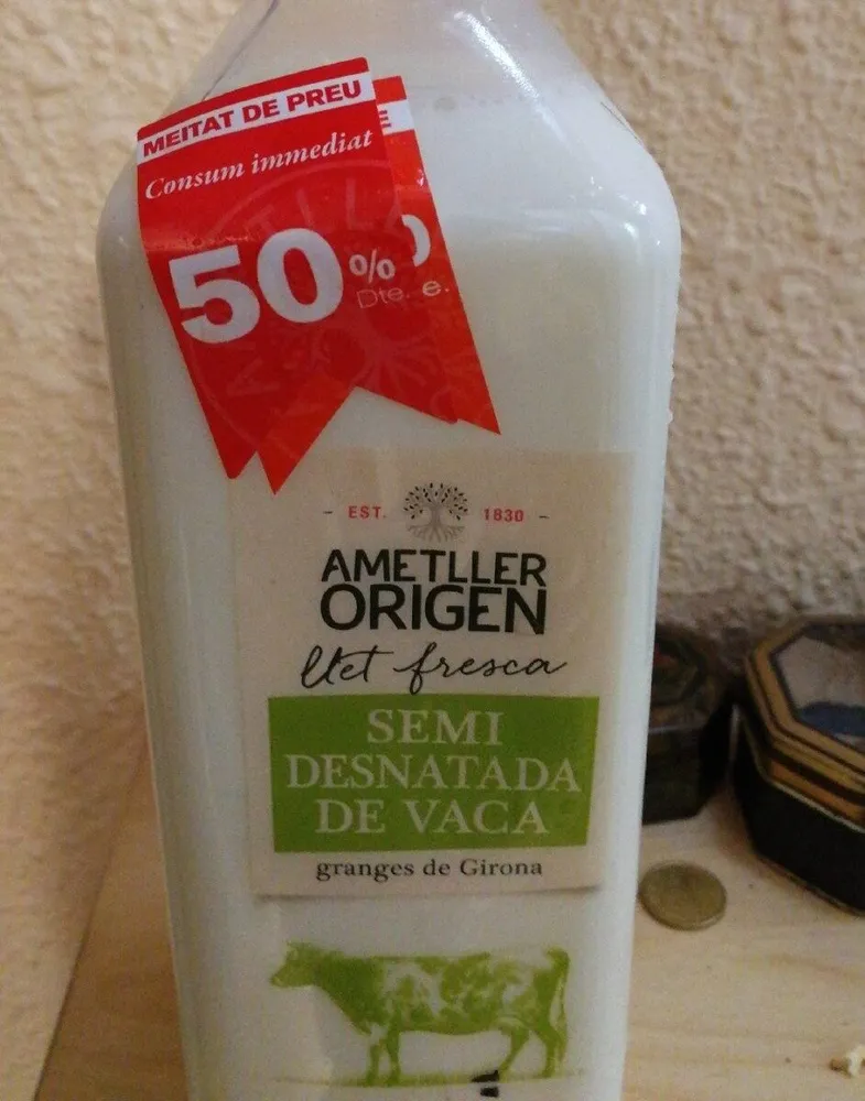 Leche semidesnatada pasteurizada