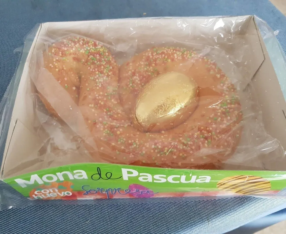 Mona de Pascua