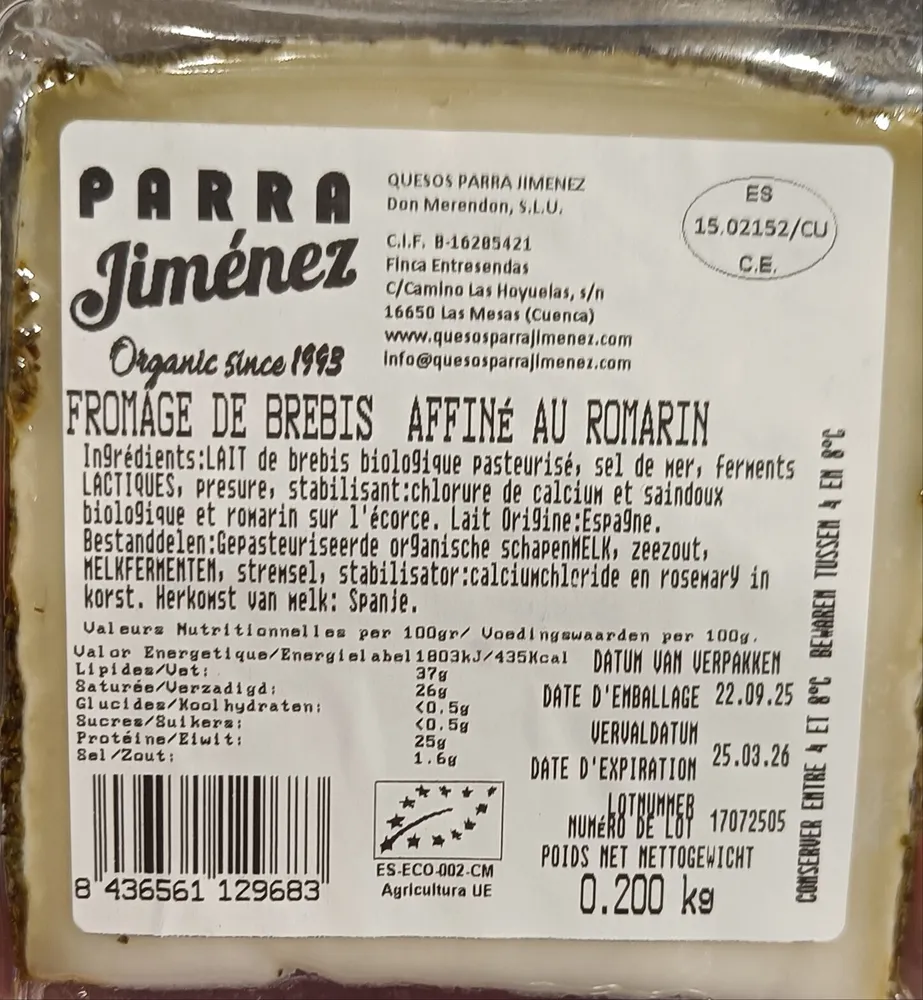 Fromage de brebis affiné au romarin