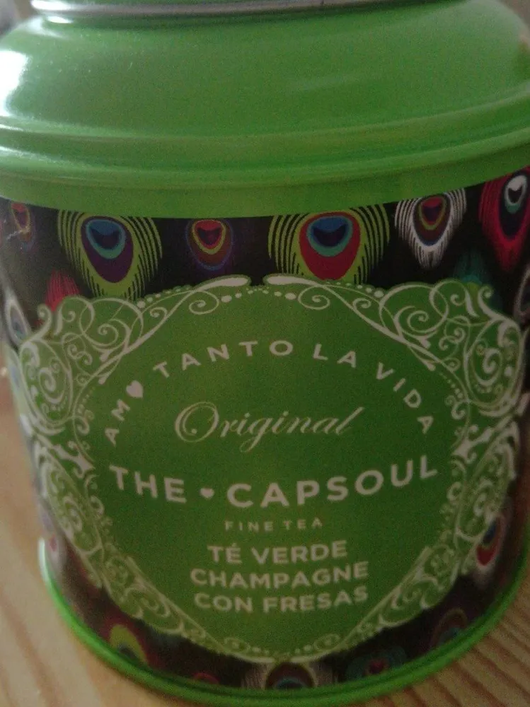 The vert champagne avec fraise