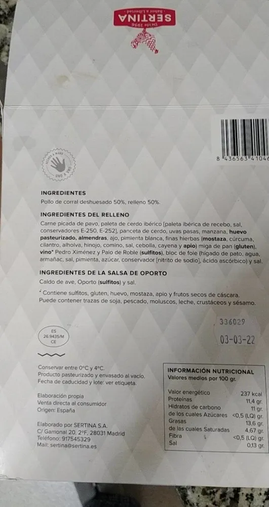 Pollo de corral relleno