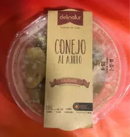 Conejo al ajillo