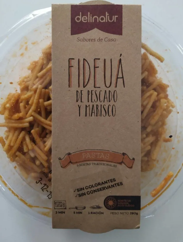 Fideuá de pescado y marisco