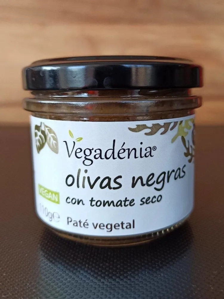 Paté de olivas negras con tomate seco