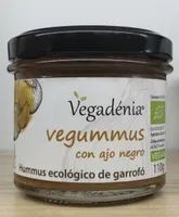 Hummus ecológico de garrofó con ajo negro