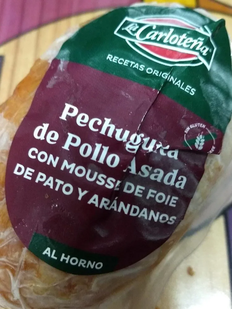 Pechuguita pollo asada con mousse pato