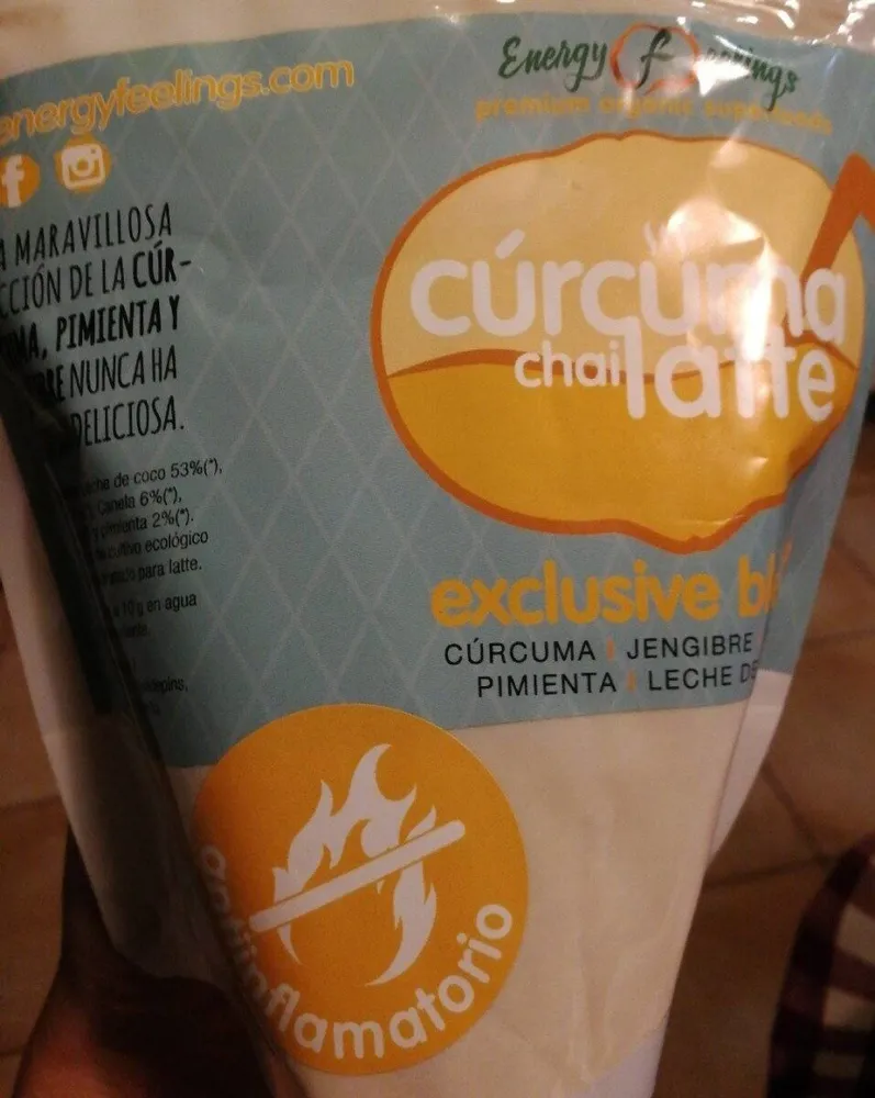 Cúrcuma chai latte