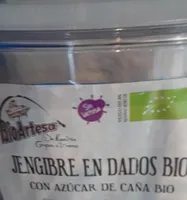 Jengibre en dados con azucar de caña