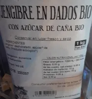 jengibre en dados con azucar caña