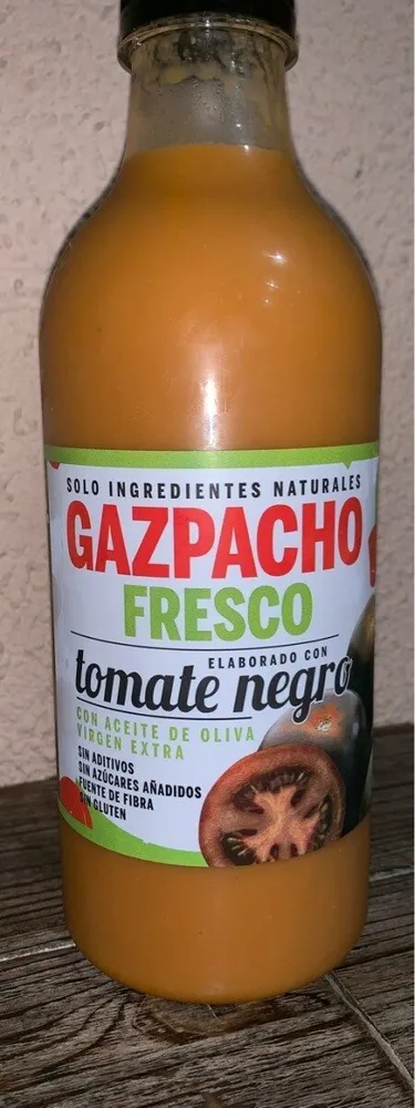 Gazpacho fresco con tomate negro