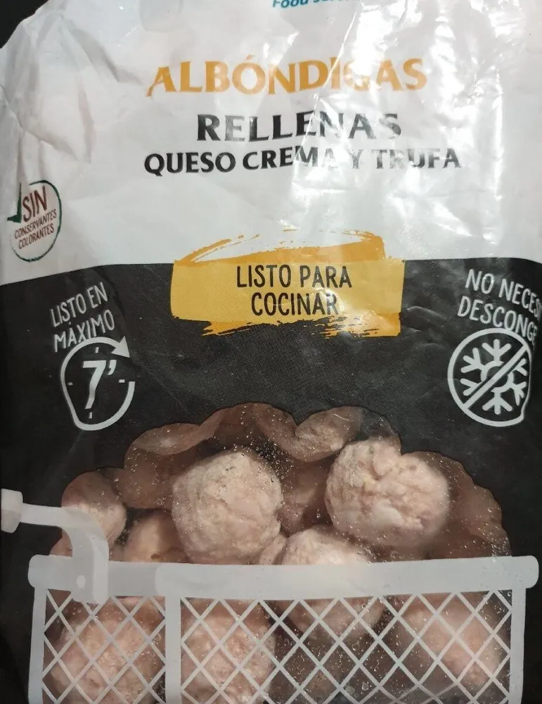Albóndigas rellenas queso crema y trufa