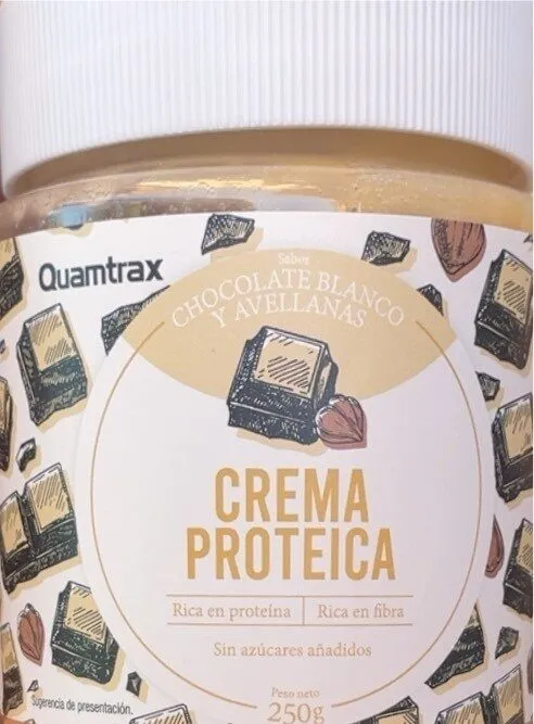 Crema proteica chocolate blanco y avellanas