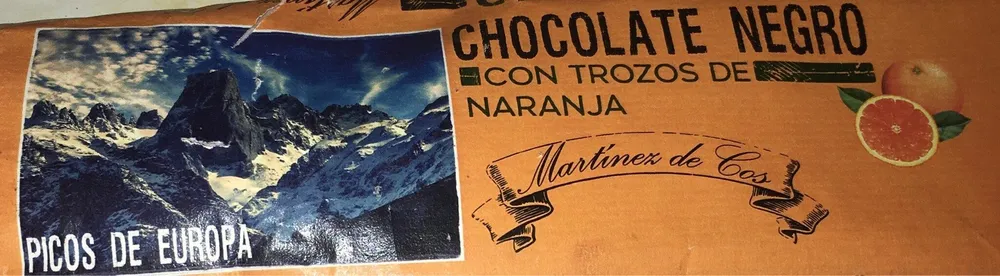 Chocolate negro con trozos de naranja