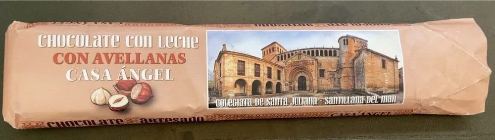 Chocolate con leche con avellanas