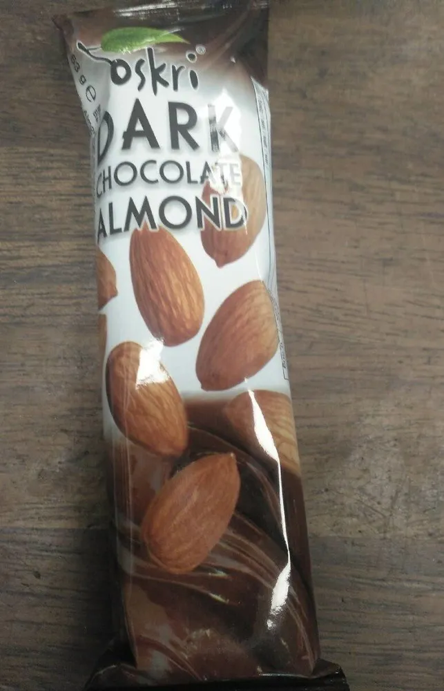 Barrita chocolate con almendras