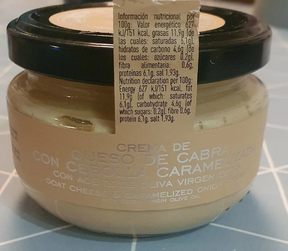 Crema de queso con cebolla caramelizada