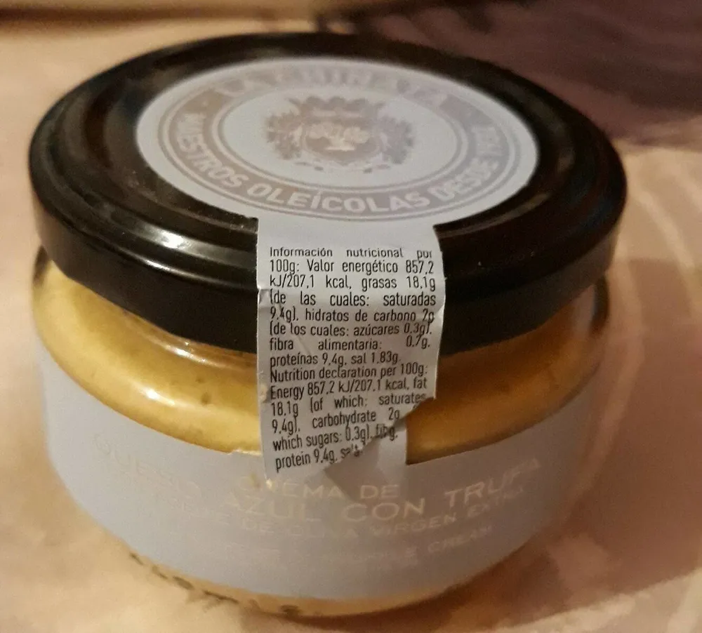 Crema de queso azul con trufa con aceite de oliva virgen extra