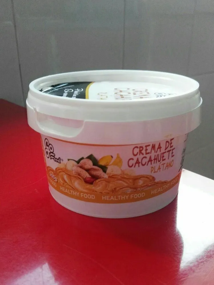 Crema de cacahuete y plátano