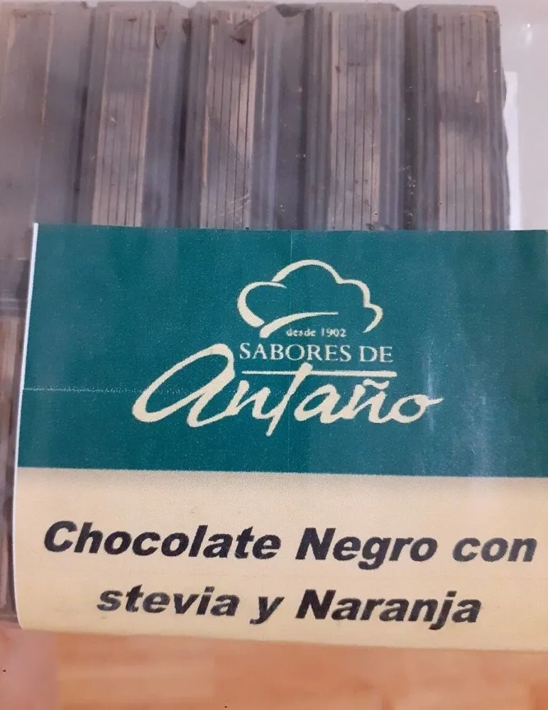 Chocolate negro con stevia y naranja