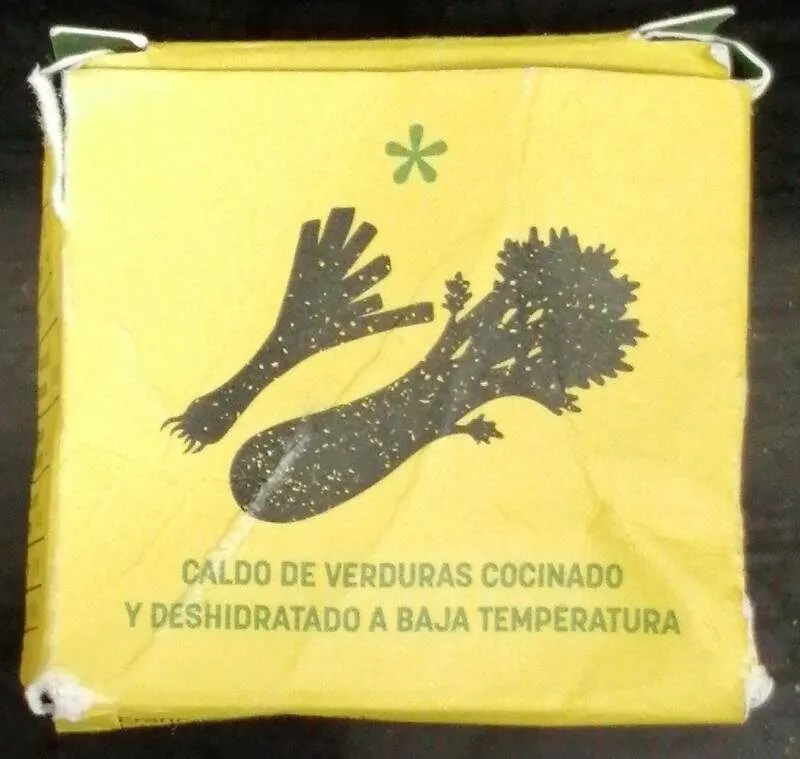 Caldo de verduras cocinado y deshidratado a baja temperatura