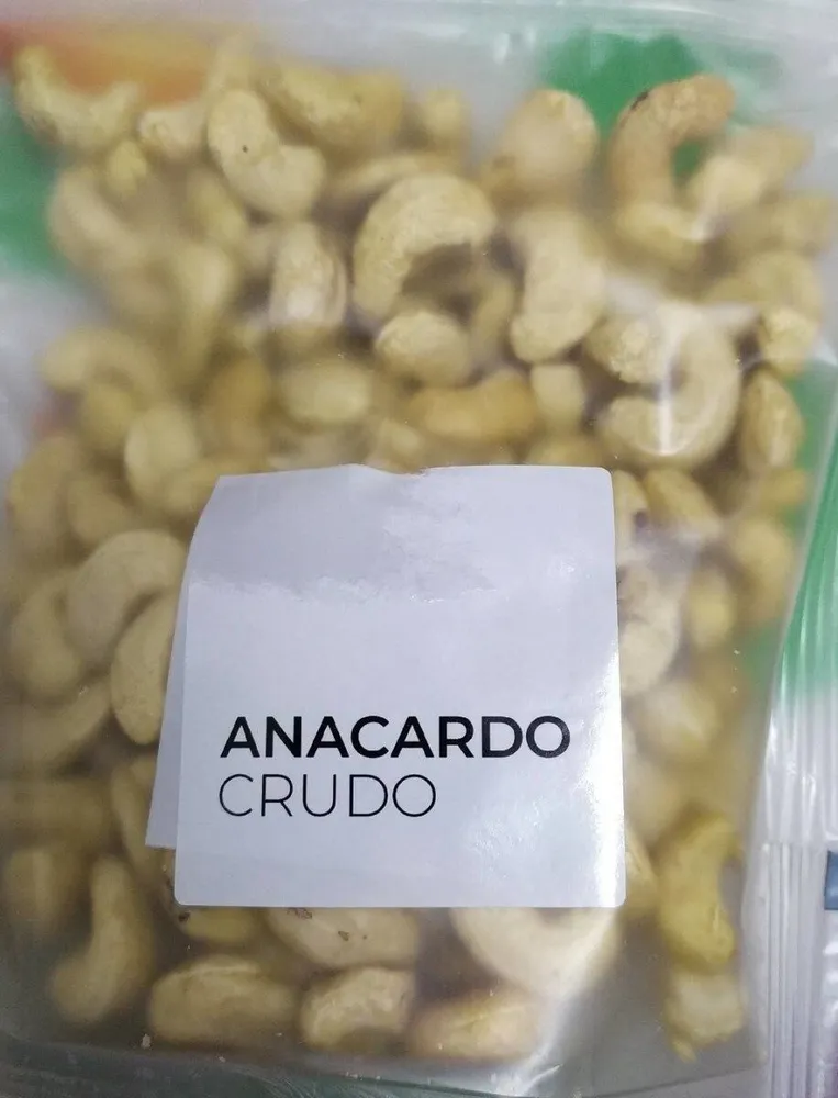 Anacardo crudo