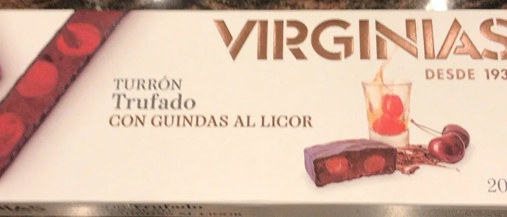 Turrón trufado con guindas al licor