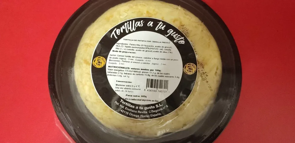 Tortilla de patata con cebolla fresca