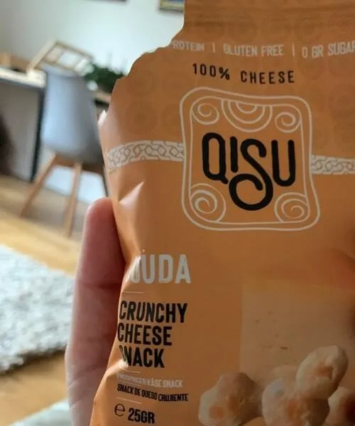 Crunchy cheese snack