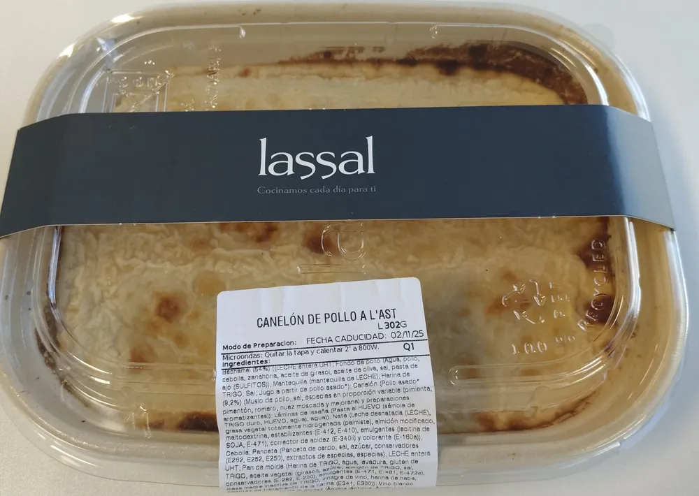 canelon de pollo a l'ast