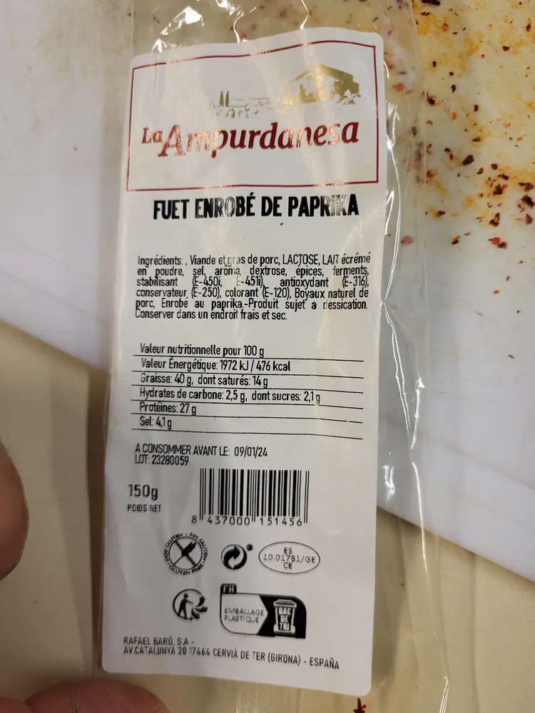 Fuet enrojé de paprika