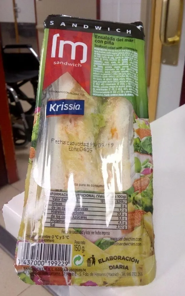 Sandwich LM. Ensalada del mar con piña