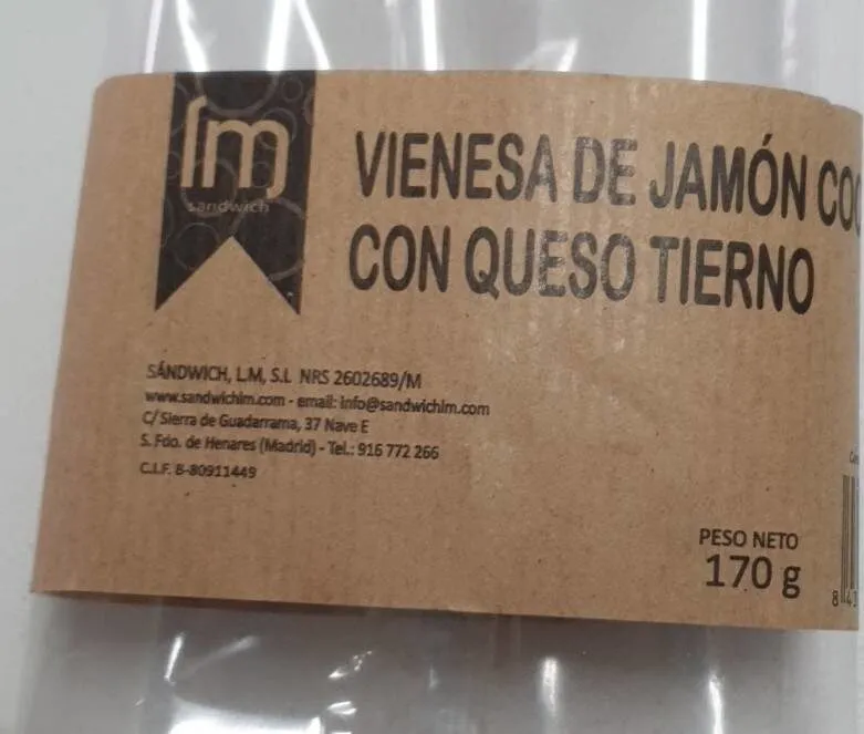Vienesa de jamón cocido con queso tierno