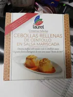Cebollas rellenas de centollo en salsa mariscada