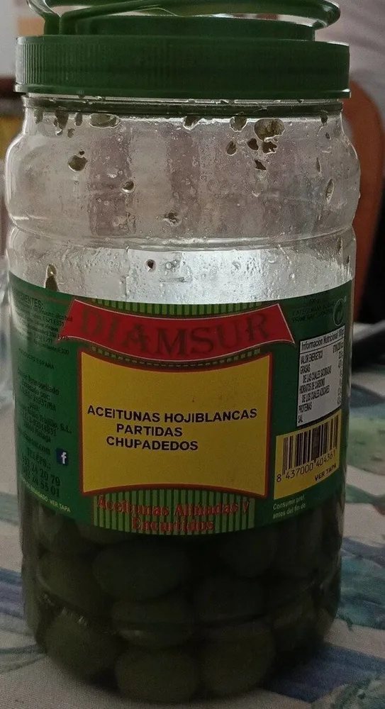 Aceitunas hojiblancas partidas chupadedos