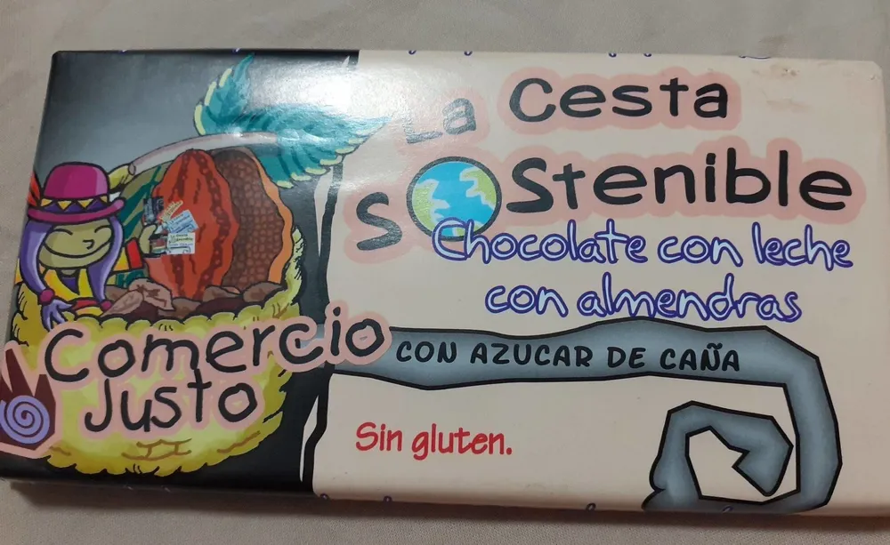 Chocolate con leche con almendras