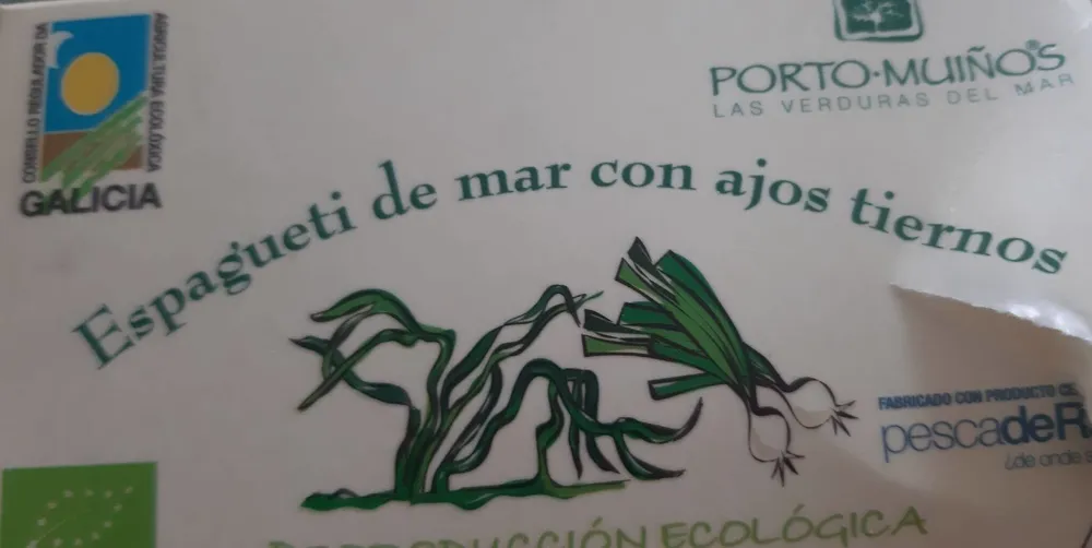 Espagueti de mar con ajos tiernos