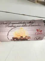 Rouleau aux dattes et amandes
