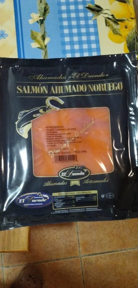 Salmón ahumado noruego
