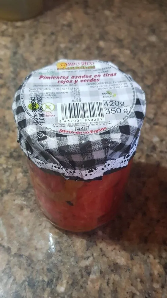 Pimientos asados en tiras rojos y verdes