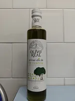Aceite de oliva virgen extra primer día de cosecha