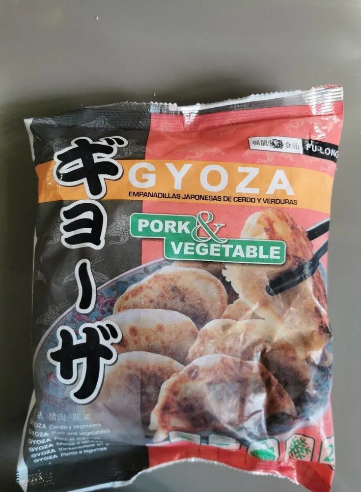GYOZA de cerdo y vegetales