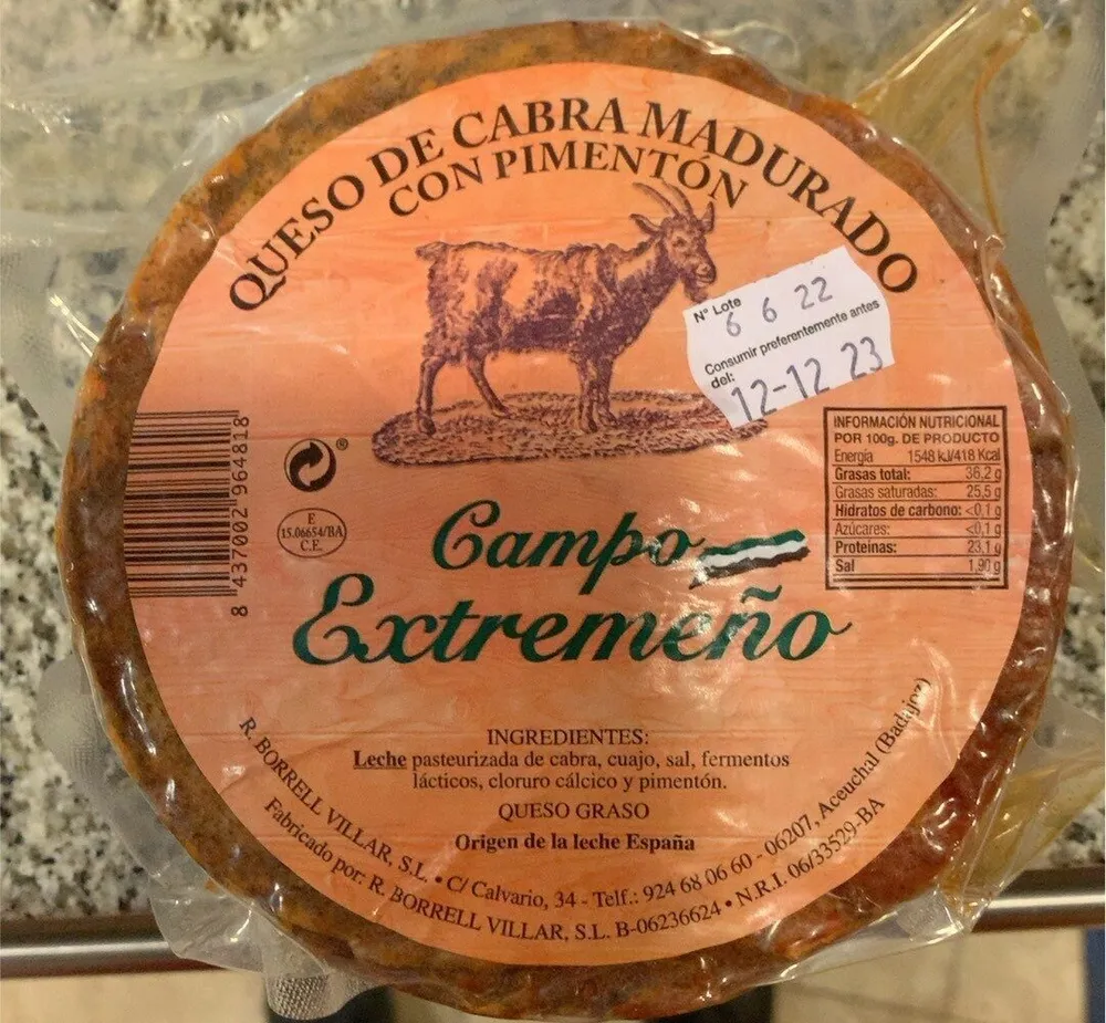 Queso de cabra madurado con pimenton
