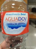 Agua mineral natural